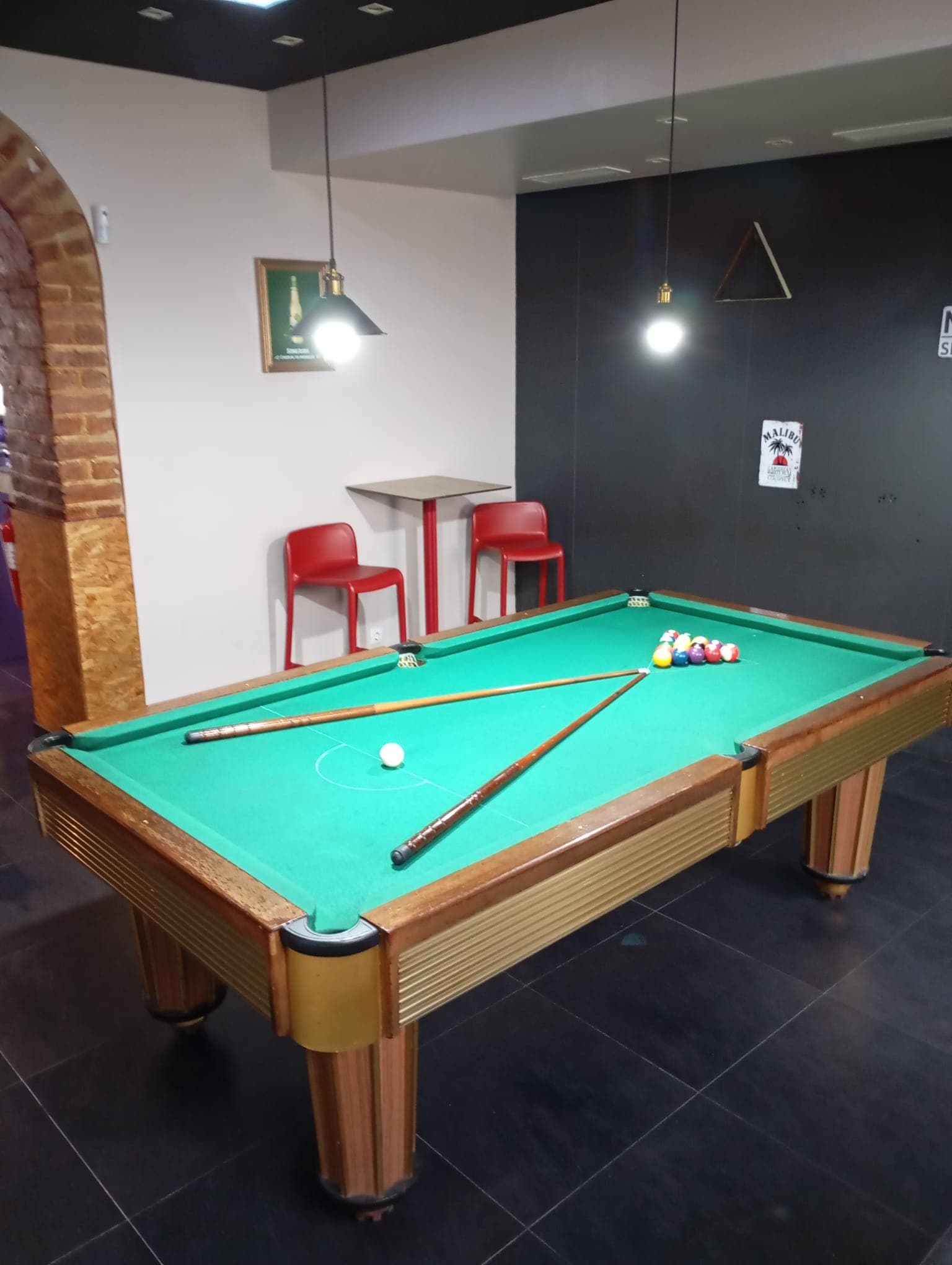Sala de bilhar do O Pacio, bar em Leiria
